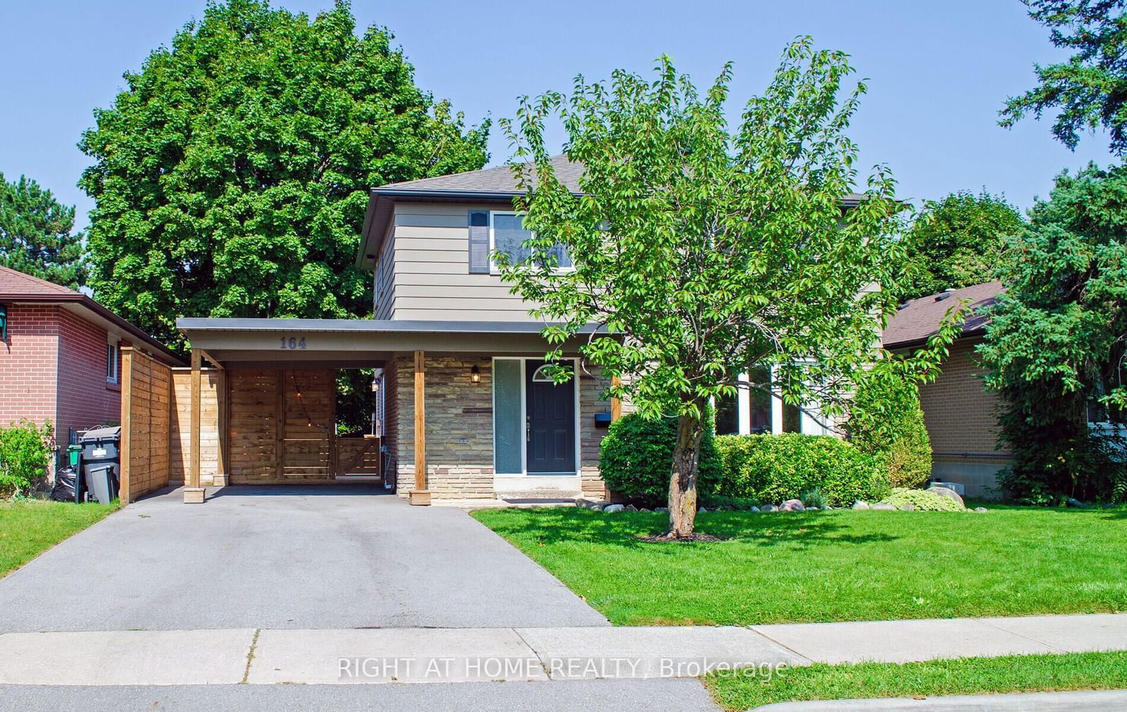 Detached House for sale at 164 McMurchy Avenue, Brampton, Brampton South, L6Y 1Y9 - MLS: W11935020