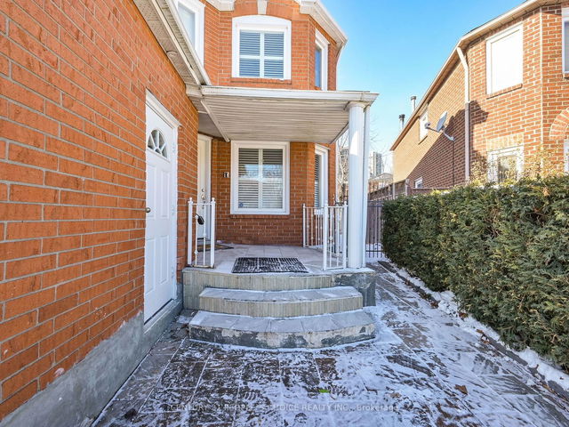 317 Macedonia Crescent