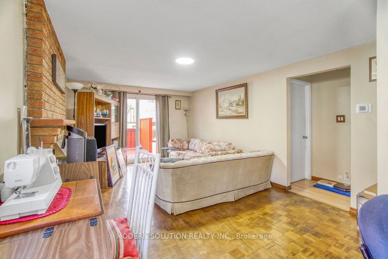 142 Mill St N, Brampton, L6X 2P2 | Image 3