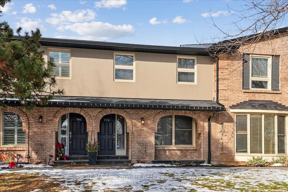 Townhouse for sale at 779 Hyde Road, Burlington, Brant, L7S 1S6 - MLS: W11935229