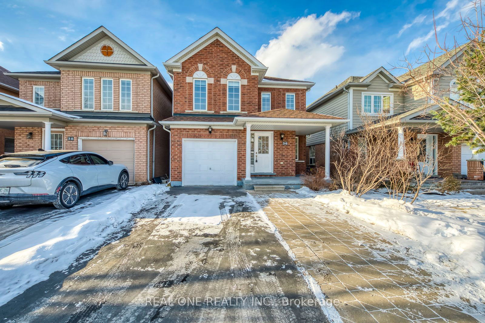 Detached House for sale at 36 Tideland Drive, Brampton, Fletcher's Meadow, L7A 2W2 - MLS: W11935493