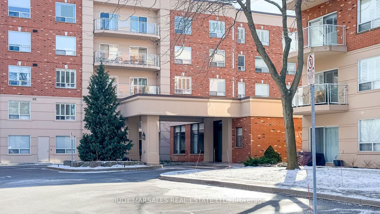 Condo for sale at 210-5188 Lakeshore Road, Burlington, Appleby, L7L 6P4 - MLS: W11935590