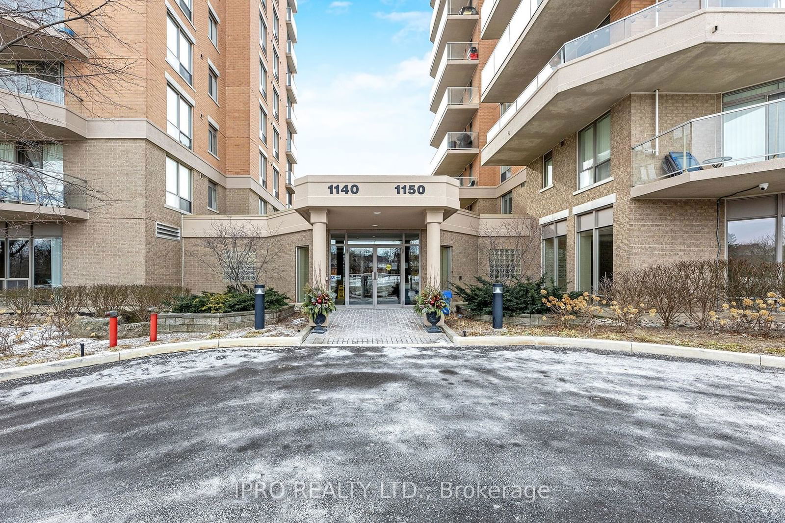 Condo sold at 408-1150 Parkwest Place, Mississauga, Lakeview, L5E 3K4 - MLS: W11935681