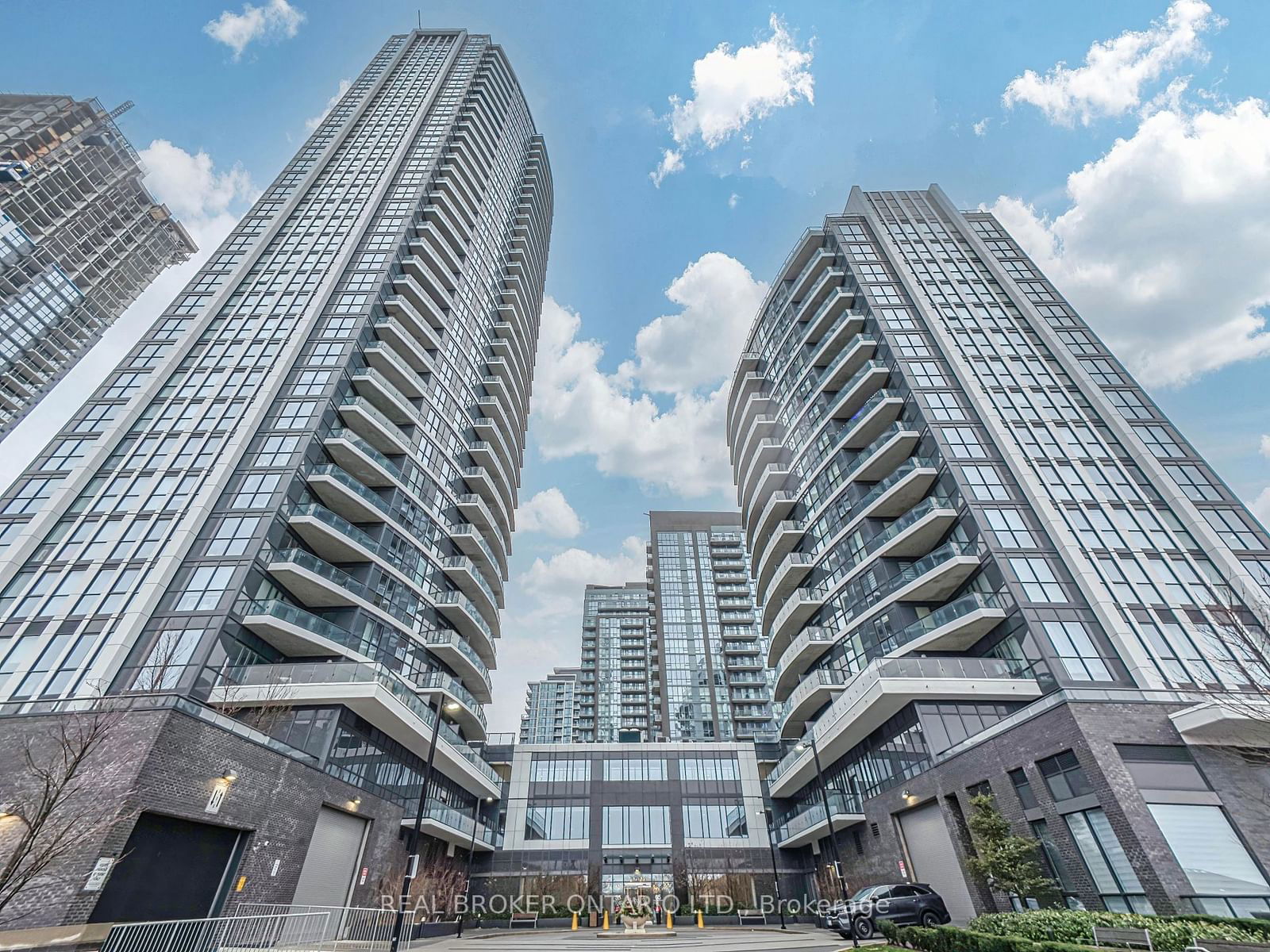 Condo for sale at 1007-65 Watergarden Drive, Mississauga, Hurontario, L5R 0G9 - MLS: W11935770