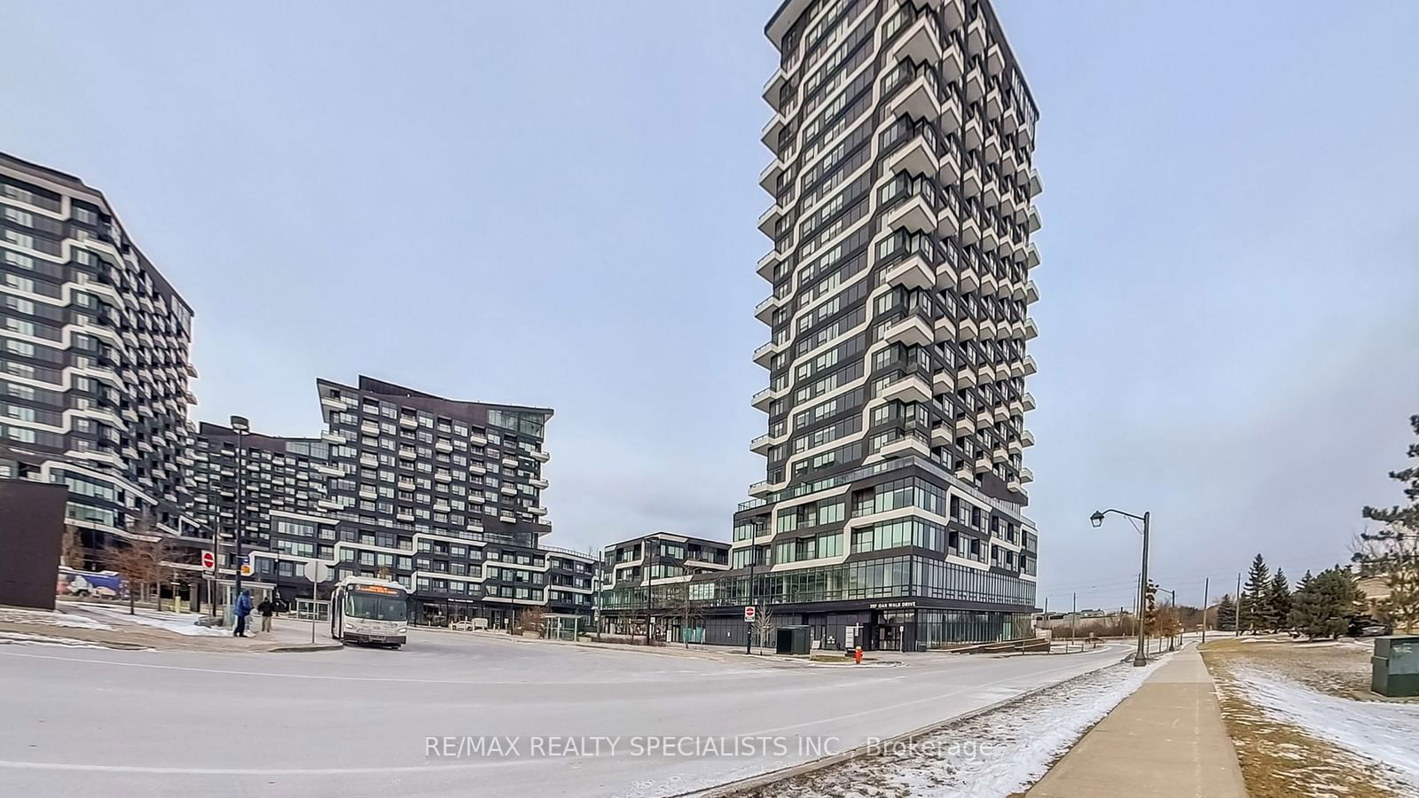 Condo leased at 707-297 Oak Walk Drive, Oakville, Uptown Core, L6H 3R6 - MLS: W11935818