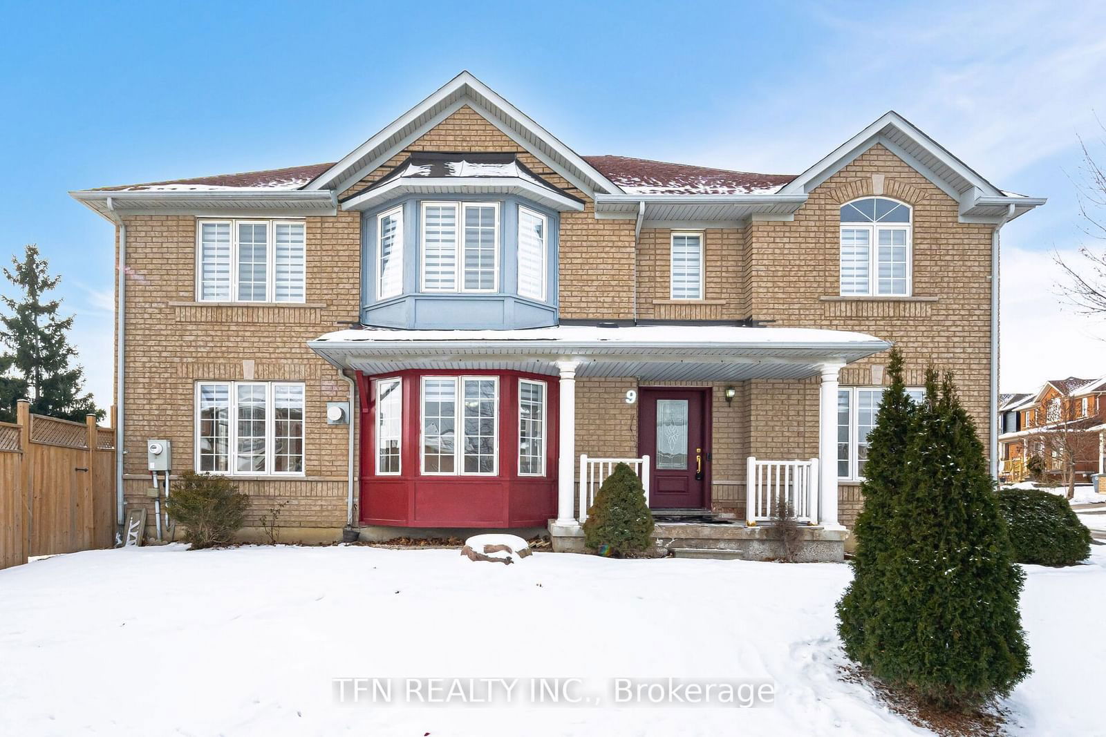 Detached House for lease at 9 Continental Road, Brampton, Fletcher's Meadow, L7A 2H4 - MLS: W11935872