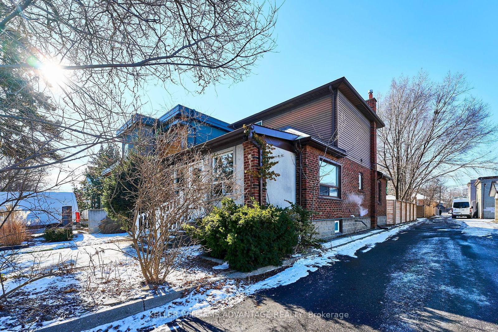 Detached House for sale at 92 Thirty Sixth Street, Toronto, Long Branch, M8W 3L2 - MLS: W11935873