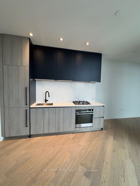 Condo for lease at 809-2625 Dundas Street, Toronto, Junction Area, M6P 1X9 - MLS: W11935939