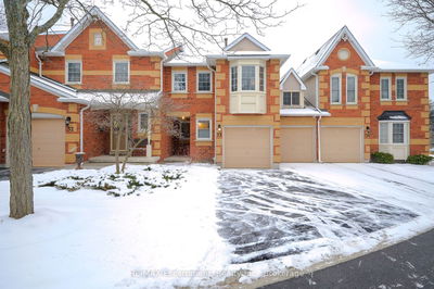 Townhouse sold at 33-1415 Hazelton Boulevard, Burlington, Tyandaga, L7P 4W6 - MLS: W11935968