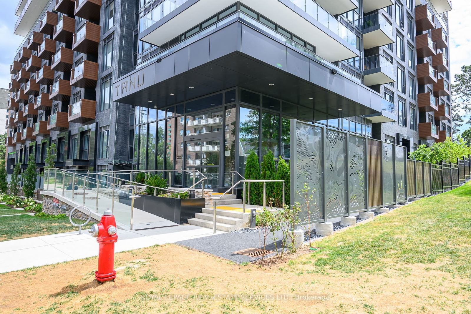 Condo for sale at 1009-21 Park Street, Mississauga, Port Credit, L5G 0C2 - MLS: W11936304