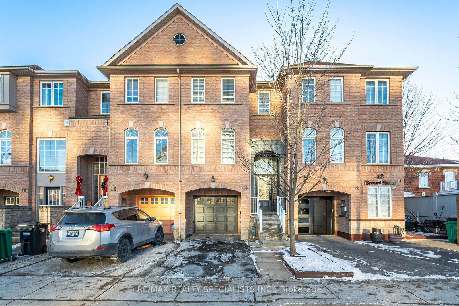 Townhouse for sale at 14 Bernard Avenue, Brampton, Fletcher's Creek South, L6Y 5S6 - MLS: W11936352