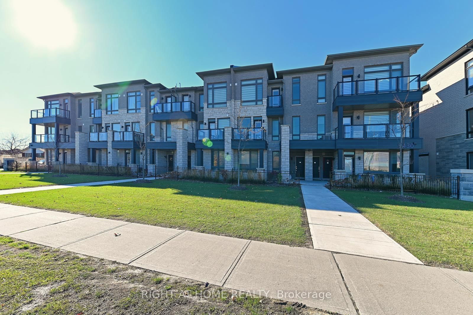 Townhouse sold at 17-9430 The Gore Road, Brampton, Bram East, L6P 4P9 - MLS: W11936470