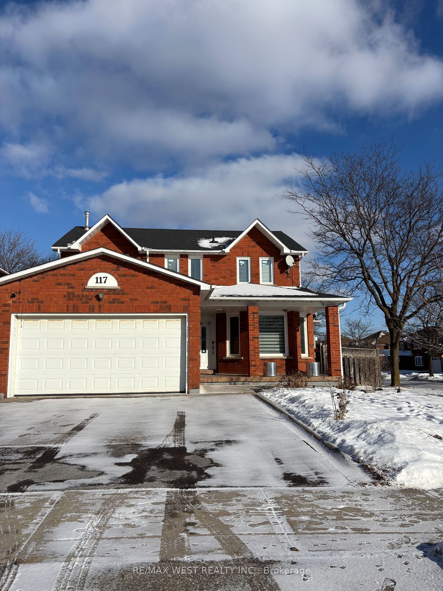 Detached House for lease at 117 Major Wm Sharpe Drive, Brampton, Northwood Park, L6X 4A6 - MLS: W11936551