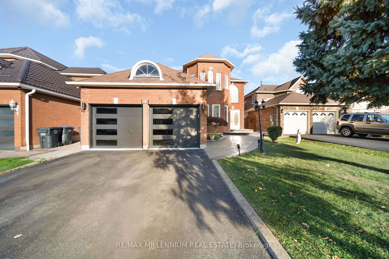 Detached House for sale at 22 Blackwell Place, Brampton, Fletcher's Creek South, L6W 4M2 - MLS: W11936656