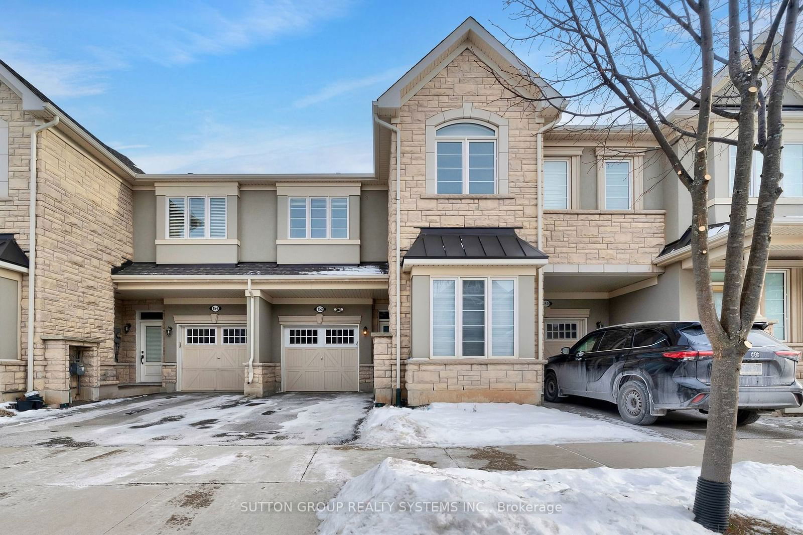 Townhouse for sale at 152 Beaveridge Avenue, Oakville, Rural Oakville, L6H 7C4 - MLS: W11936794