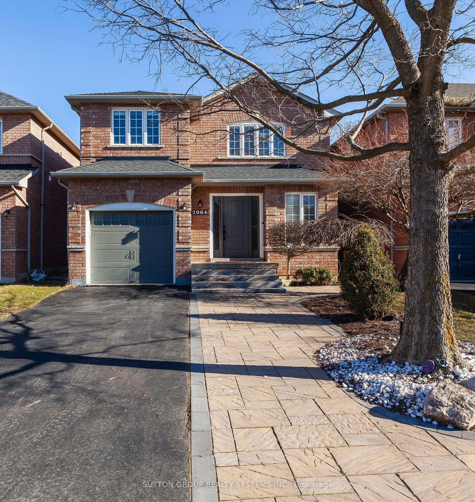 Detached House for lease at 2064 Golden Orchard Trail, Oakville, 1022 - WT West Oak Trails, L6M 3N5 - MLS: W11936801