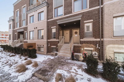 Townhouse sold at 197-10 Lloyd Janes Lane, Toronto, Ontario, M8V 0J7 - New Toronto - MLS: W11936832