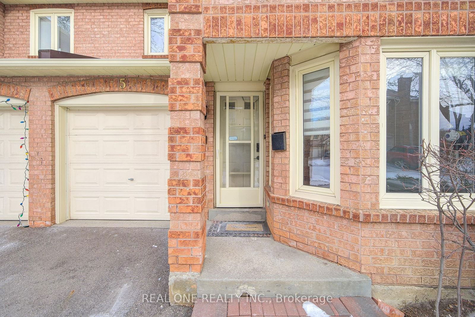 Townhouse for sale at 5-5020 Delaware Drive, Mississauga, Hurontario, L4Z 3C3 - MLS: W11936840