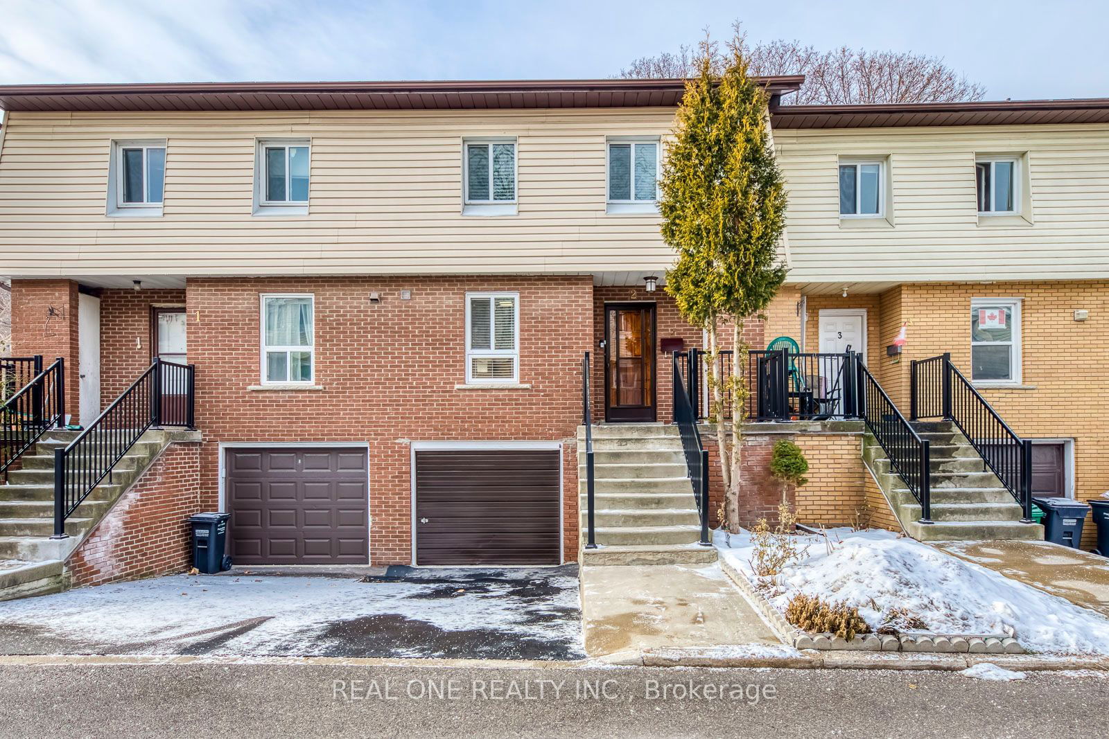 Townhouse for sale at 2-3175 Kirwin Avenue, Mississauga, Cooksville, L5A 3M4 - MLS: W11936932