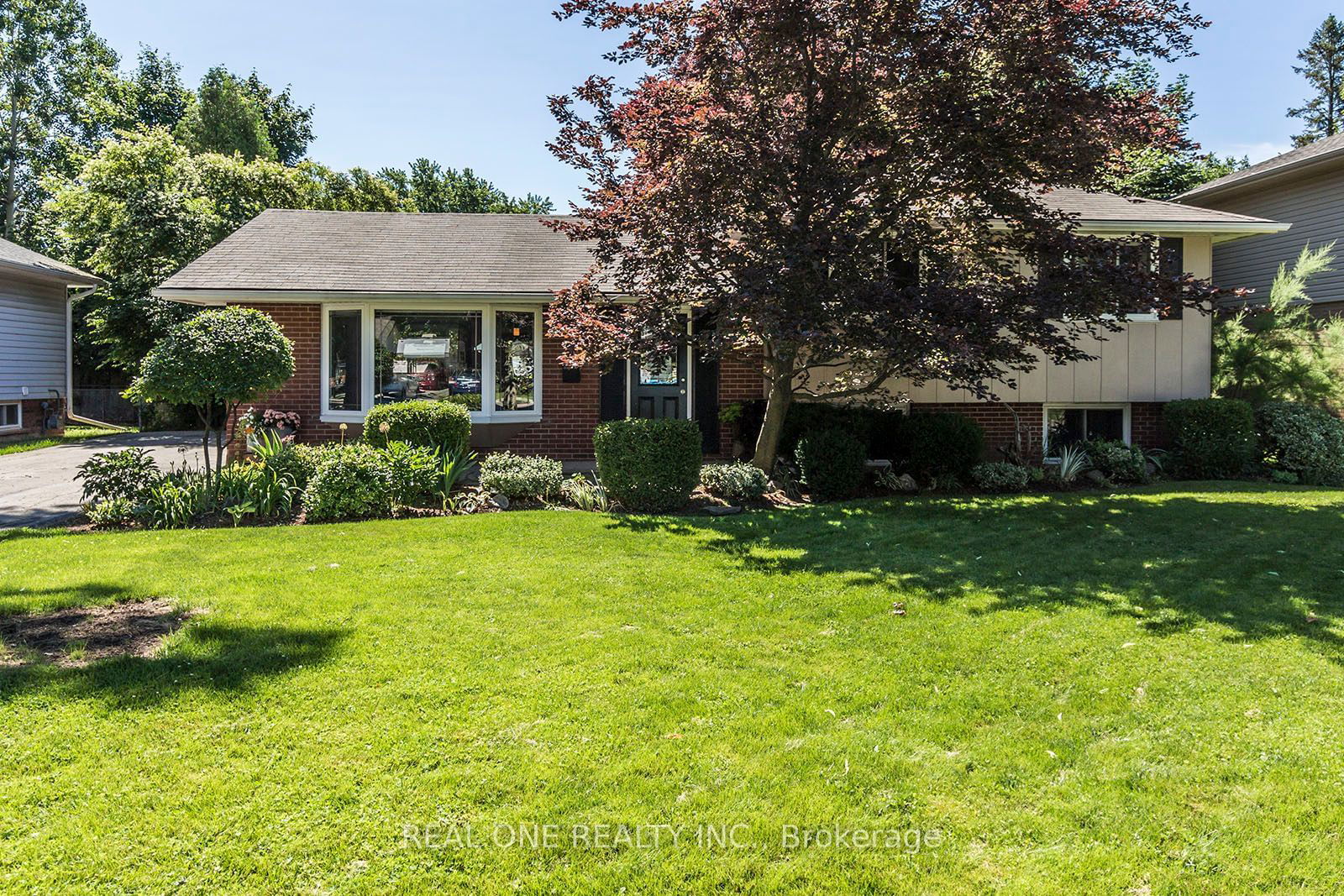 Detached House for sale at 5222 Bromley Road, Burlington, Appleby, L7L 3E9 - MLS: W11936947