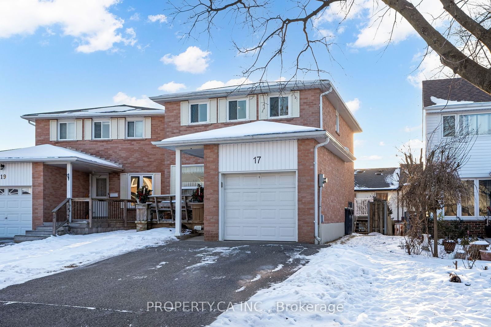 Detached House for sale at 17 Barrington Crescent, Brampton, Heart Lake East, L6Z 1N2 - MLS: W11937051