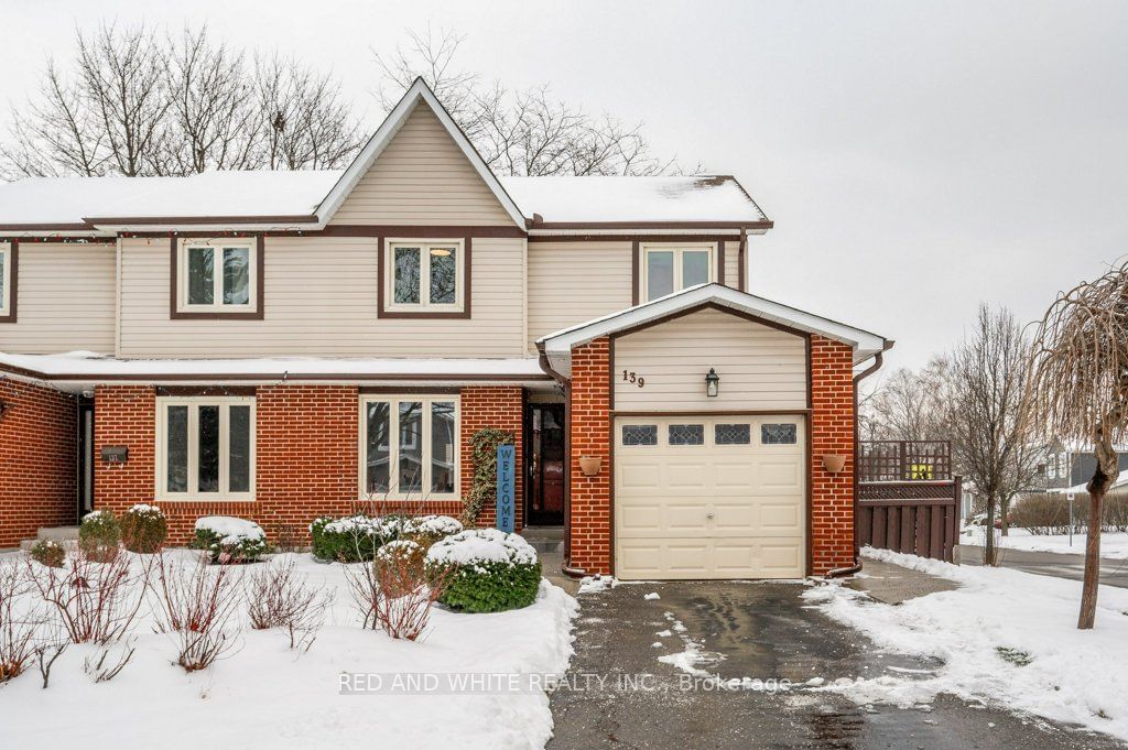 Semi-Detached House sold at 139 Fanshawe Drive, Brampton, Heart Lake West, L6Z 1A8 - MLS: W11937133