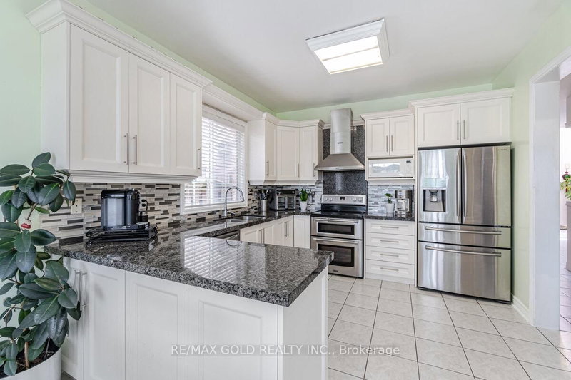 194 Manley Lane, Milton, L9T 5N8 | Image 2