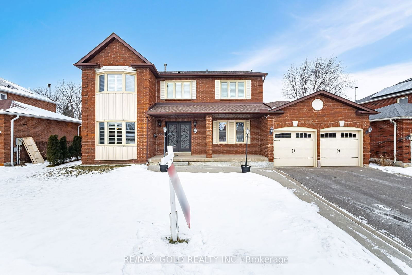 Detached House for sale at 28 Petworth Road, Brampton, Heart Lake West, L6Z 4C6 - MLS: W11937223