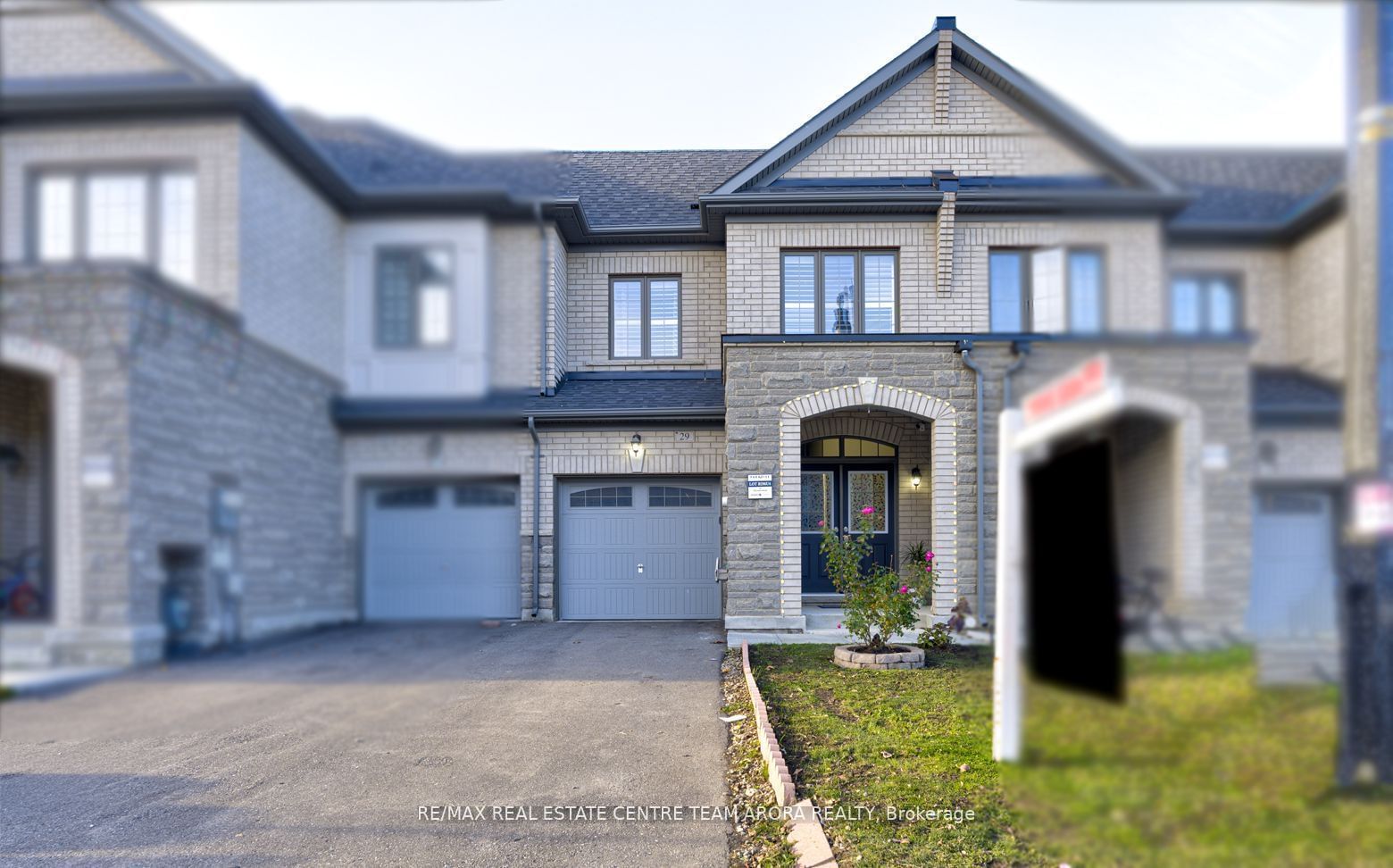 Townhouse for sale at 29 Adventura Road, Brampton, Northwest Brampton, L7A 5A7 - MLS: W11937323