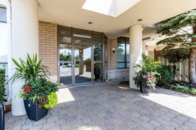 Condo sold at 216-300 Ray Lawson Boulevard, Brampton, Ontario, L6Y 5H5 - Fletcher's Creek South - MLS: W11937432