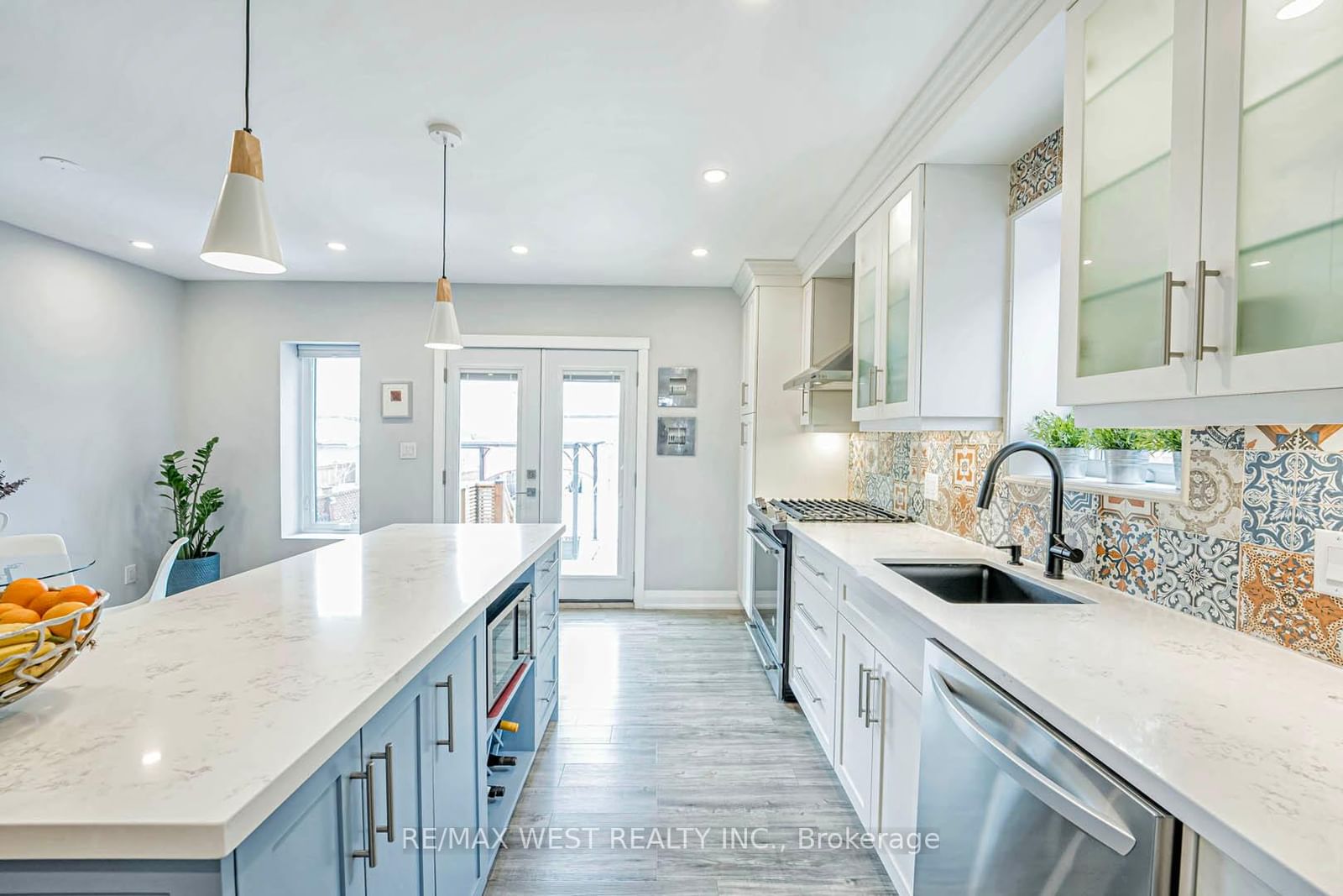 Listing Image 15