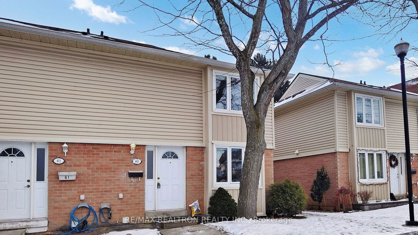 Townhouse leased at 60-2079 The Collegeway Way, Mississauga, Erin Mills, L5L 3M1 - MLS: W11937699