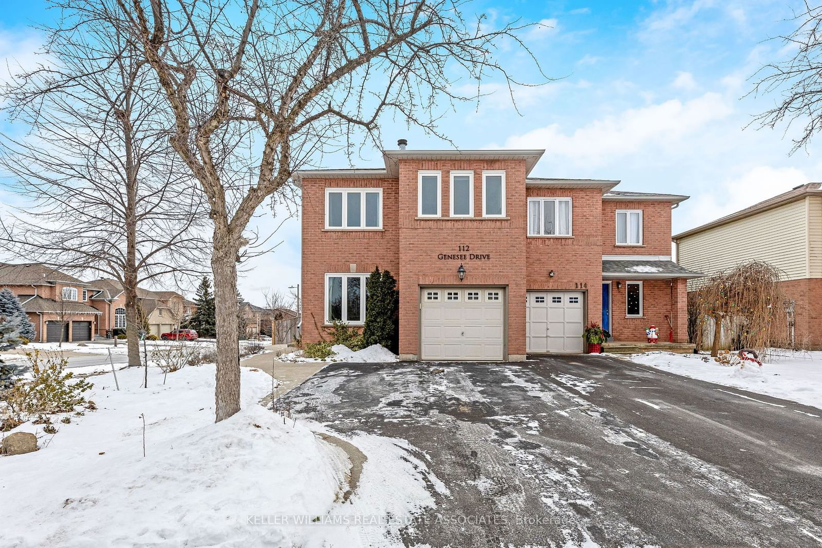 Semi-Detached House for sale at 112 Genesee Drive, Oakville, 1015 - RO River Oaks, L6H 5Z3 - MLS: W11937836