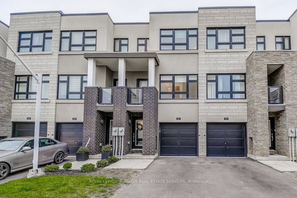 Townhouse sold at 62-1121 Cooke Boulevard, Burlington, LaSalle, L7T 0C3 - MLS: W11937878