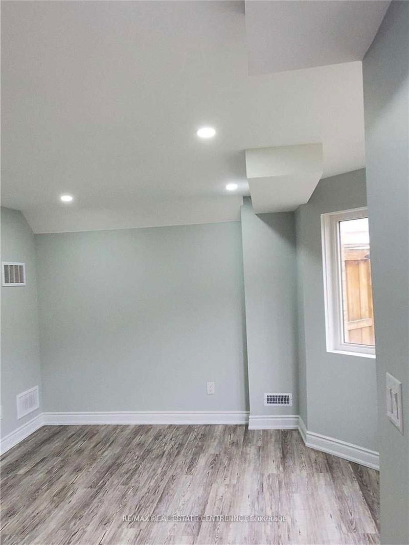 home for lease on 94 Allegro Drive