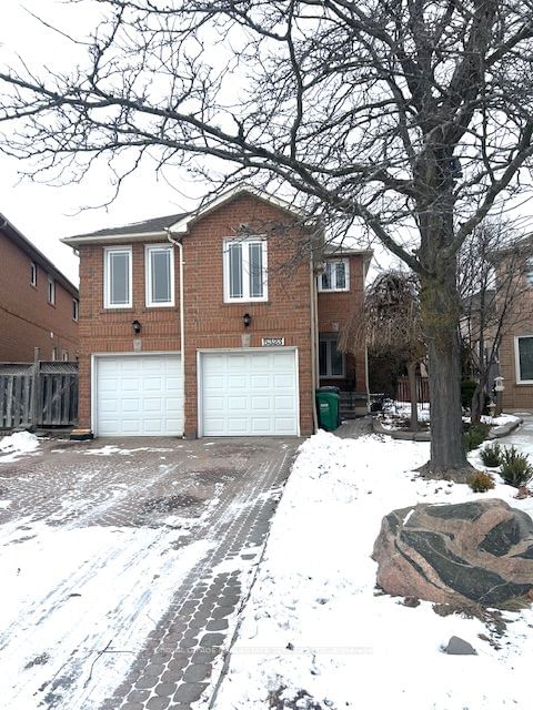 Detached House leased at 5323 Flatford Road, Mississauga, East Credit, L5V 1P3 - MLS: W11938162