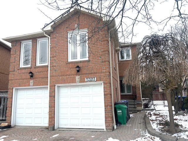 Detached House leased at 5323 Flatford Road, Mississauga, East Credit, L5V 1P3 - MLS: W11938162