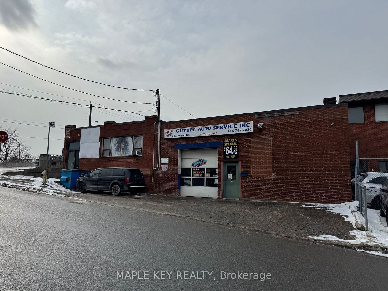 Commercial/Retail for sale at 642 Rogers Road, Toronto, Keelesdale-Eglinton West, M6M 1C1 - MLS: W11938165