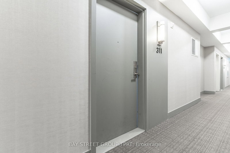 311 - 120 Canon Jackson Dr, Toronto, M6M 0B8 | Image 2