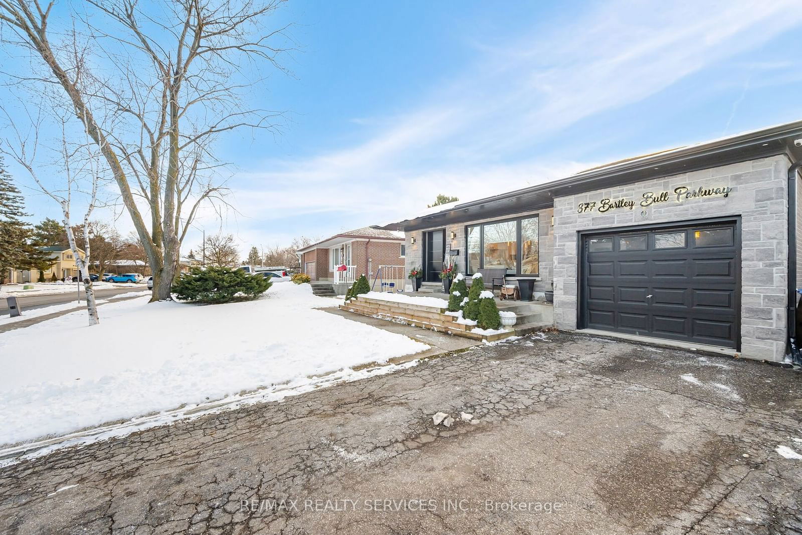 Detached House for sale at 377 Bartley Bull Pkwy, Brampton, Brampton East, L6W 2M1 - MLS: W11938460