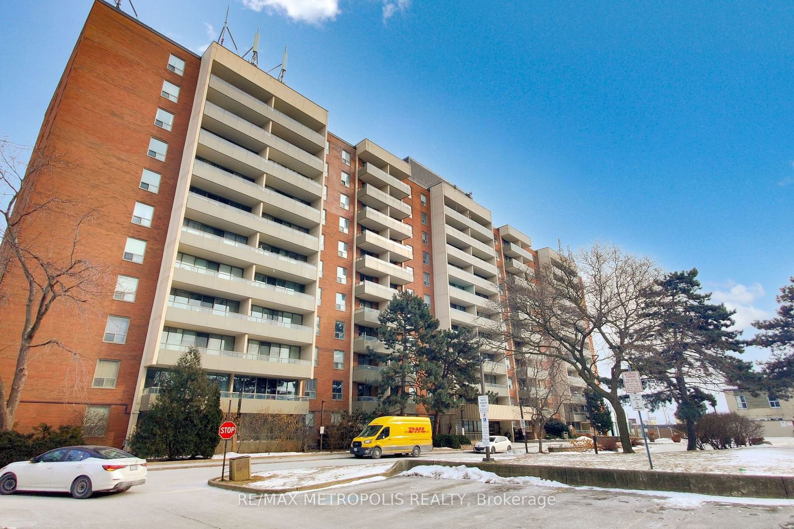 Condo for sale at 1111-1 Four Winds Drive, Toronto, York University Heights, M3J 2T1 - MLS: W11938530