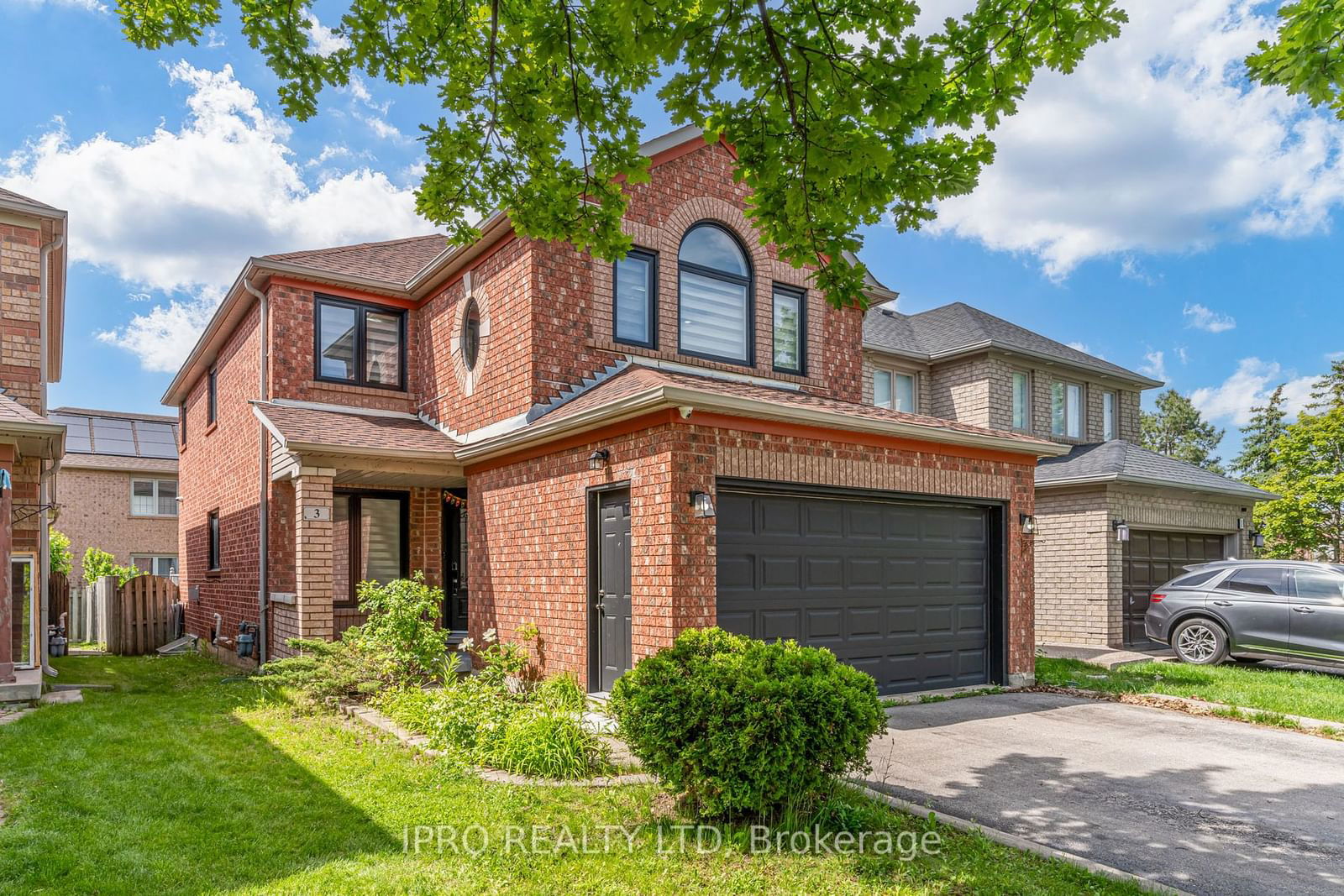 Detached House for sale at 3 Forestgrove Circle, Brampton, Heart Lake East, L6Z 4T2 - MLS: W11938698