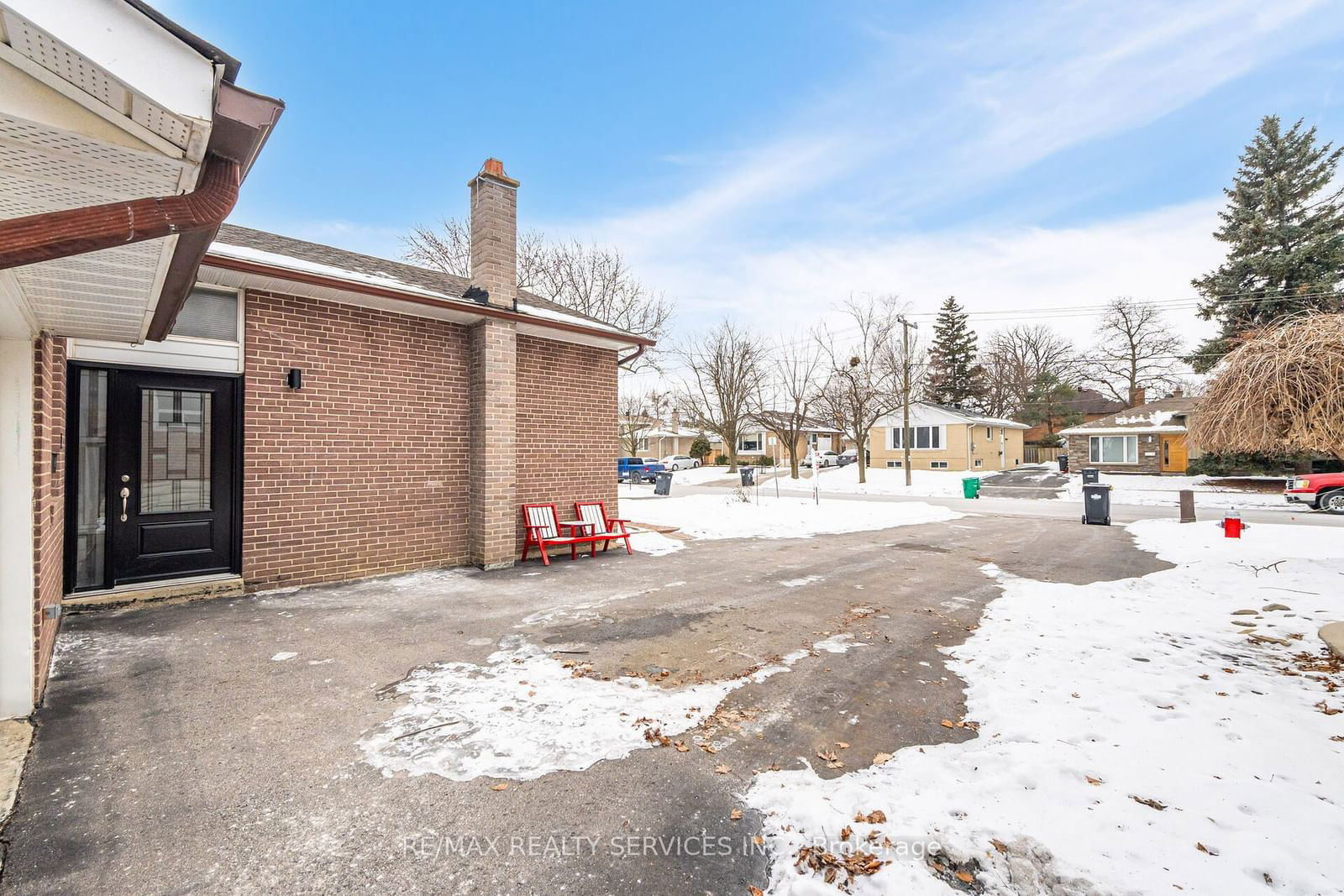 Detached House for sale at 64 Kimbark Drive, Brampton, Northwood Park, L6X 2A4 - MLS: W11938917