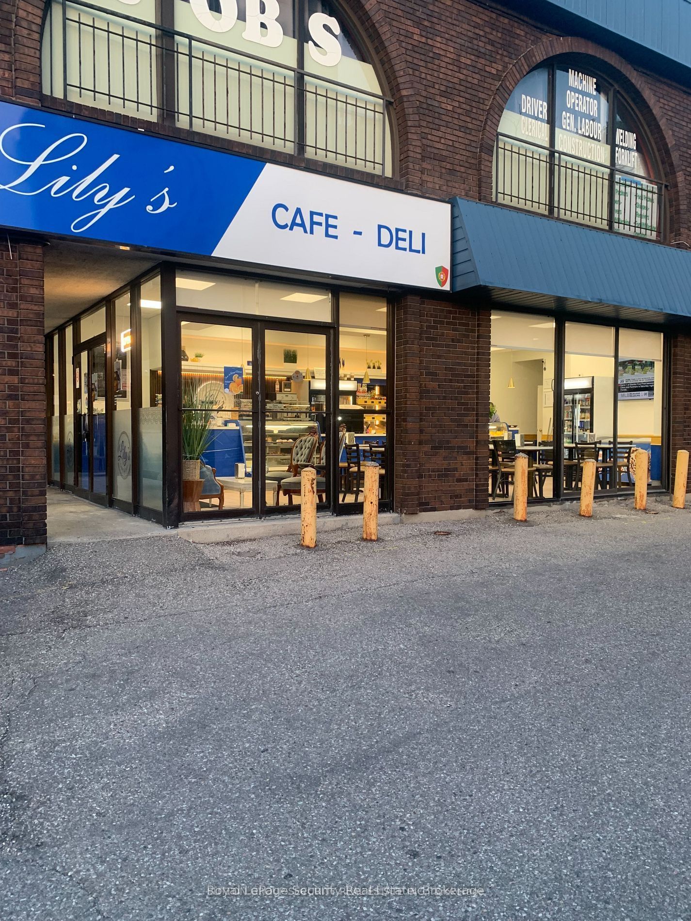 Sale Of Business for sale at 1575 Lawrence Avenue, Toronto, Brookhaven-Amesbury, M6L 1C3 - MLS: W11938924