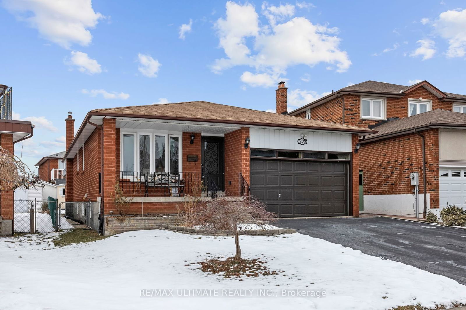 Detached House for sale at 3126 NAWBROOK Road, Mississauga, Applewood, L4Z 2V5 - MLS: W11939099