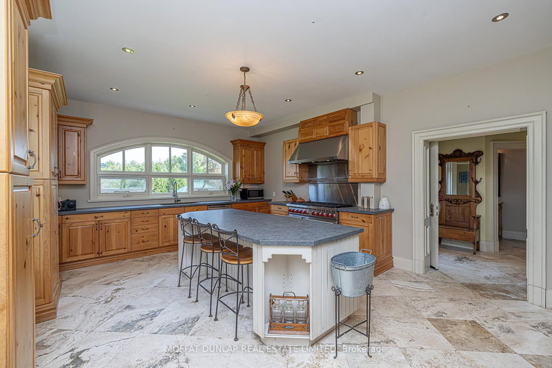 16089 Shaws Creek Rd, Caledon, L7C 1V9 | Image 3
