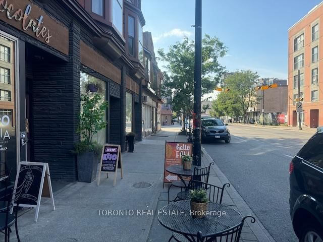 Commercial/Retail for lease at 2745 Dundas Street, Toronto, Junction Area, M6P 1Y1 - MLS: W11939106