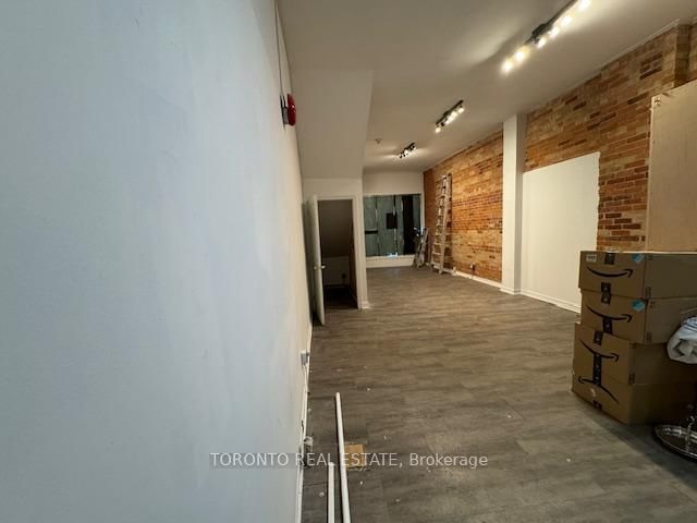 Commercial/Retail for lease at 2745 Dundas Street, Toronto, Junction Area, M6P 1Y1 - MLS: W11939106