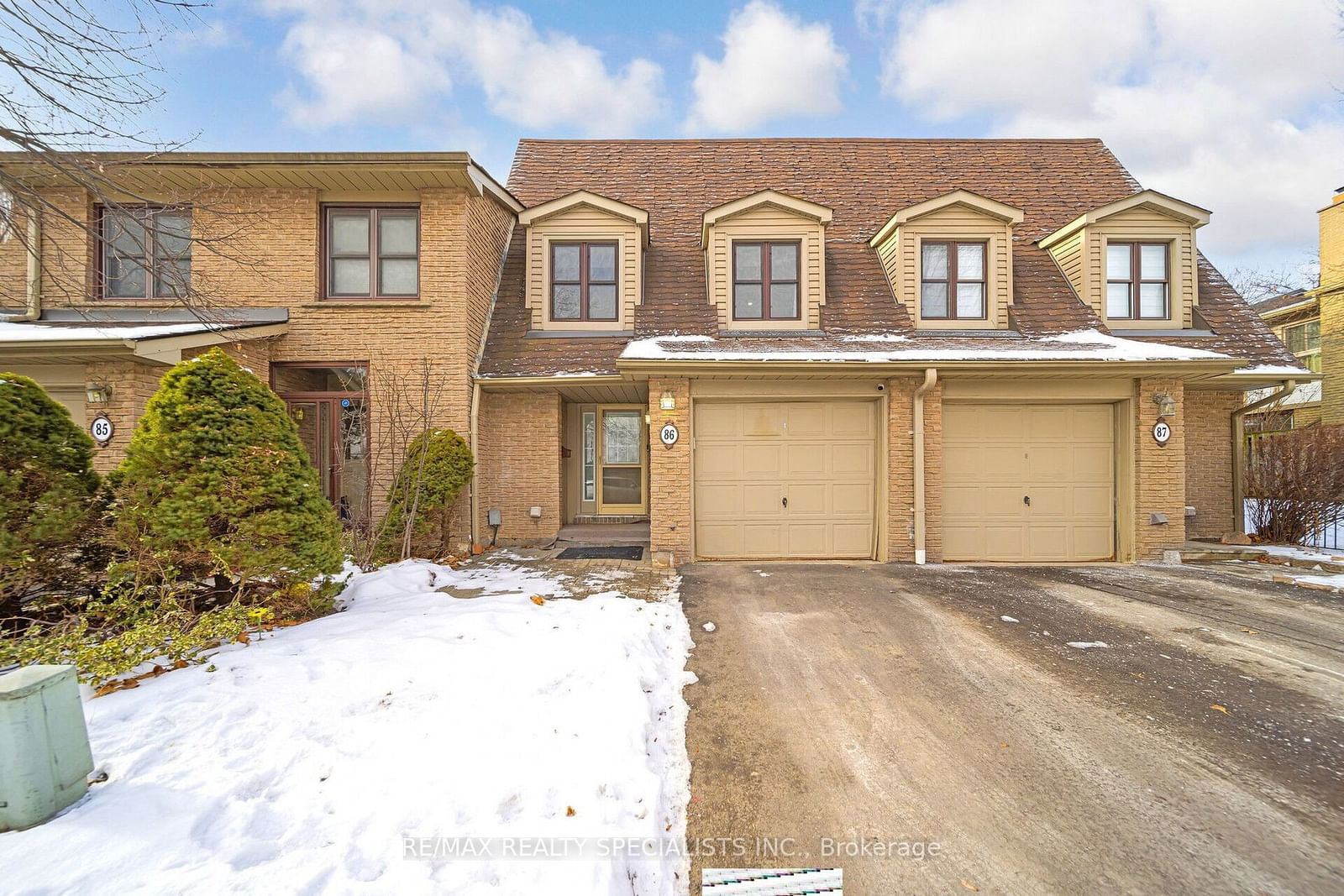 Townhouse for sale at 86 Greenwich Circle, Brampton, Northgate, L6S 2E8 - MLS: W11939253