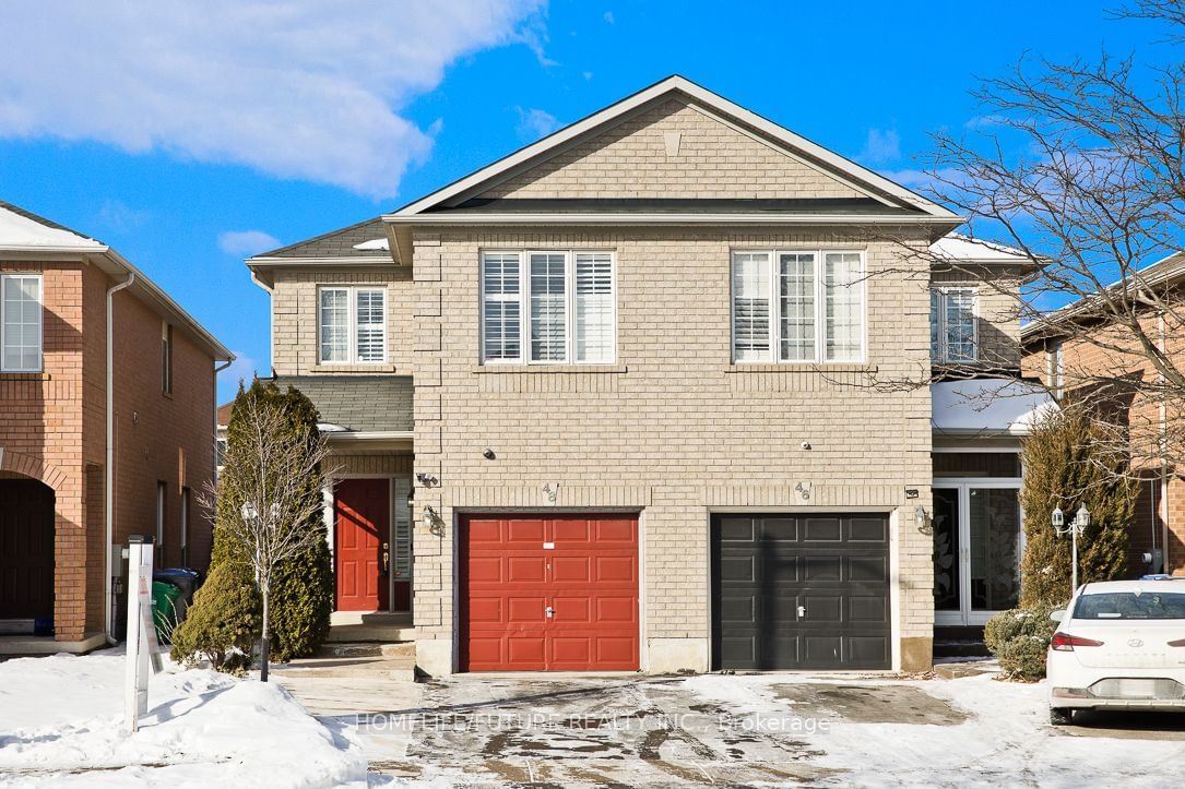 Semi-Detached House for sale at 48 Roadmaster Lane, Brampton, Fletcher's Meadow, L7A 3A7 - MLS: W11939365